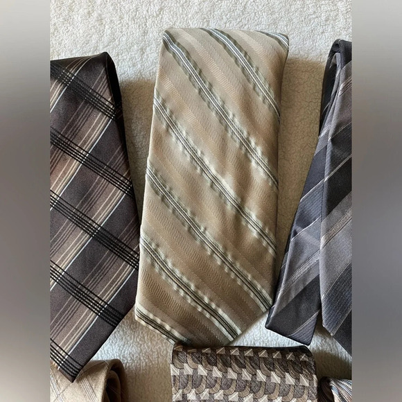 Bundle of ties (6), neutral colors. Assorted brands. Beige, tan, gray neckties. - Picture 7 of 9